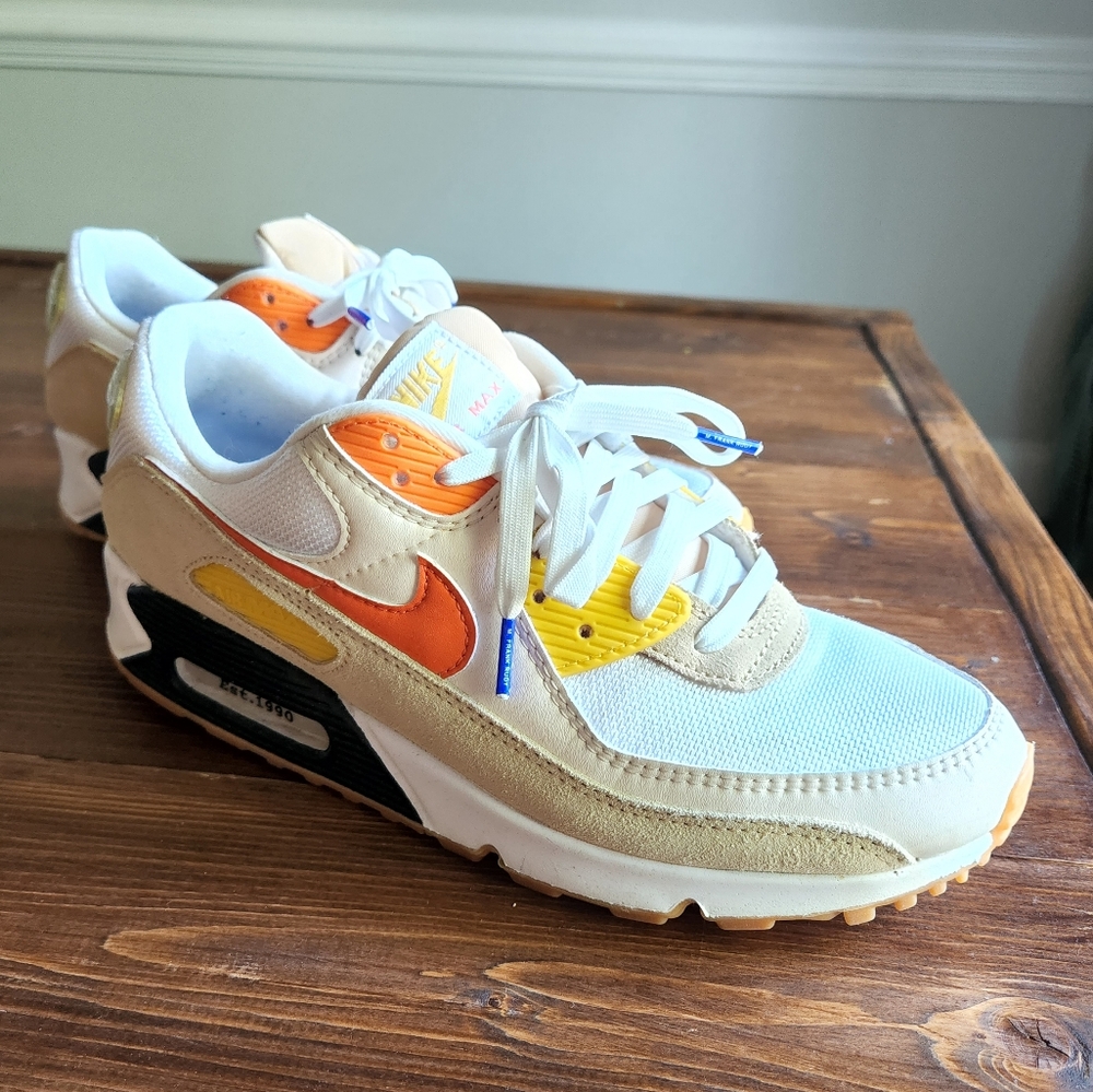 Nike Air Max - Men's 9.5 M. Frank Rudy